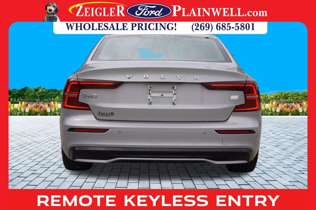 2023 VOLVO S60 - Image 4