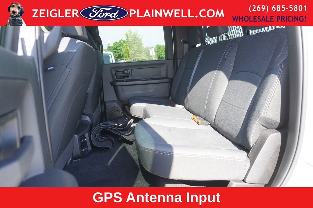 2024 RAM 3500 - Image 8