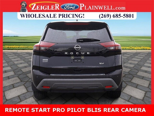 2023 Nissan Rogue SV photo 4