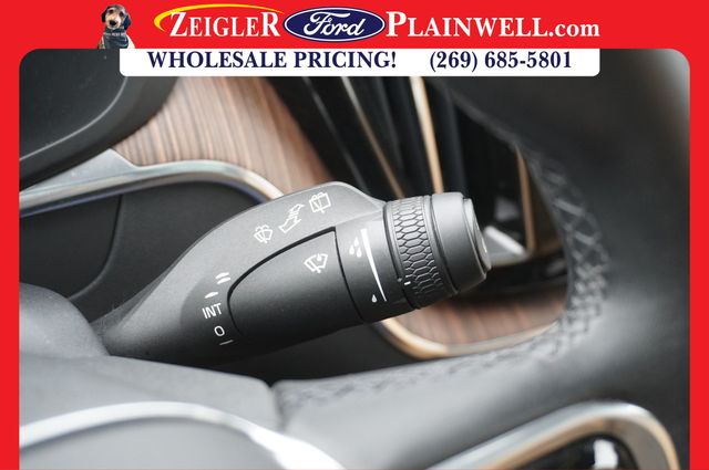 2023 VOLVO XC60 - Image 29