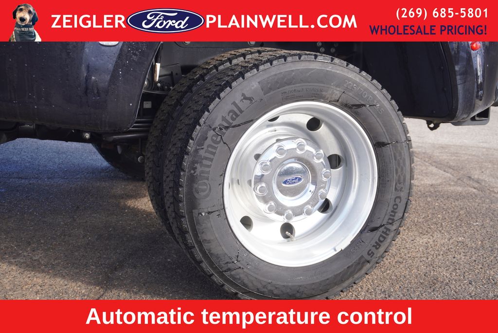 2025 FORD F-450 - Image 8