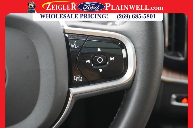 2023 VOLVO XC60 - Image 27