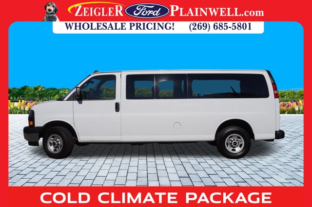 2023 Gmc Savana 3500 LT Passenger photo 2