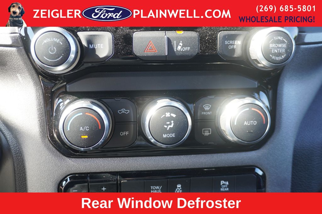 2024 RAM 3500 - Image 16