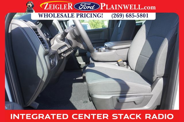 2024 RAM 3500 - Image 12