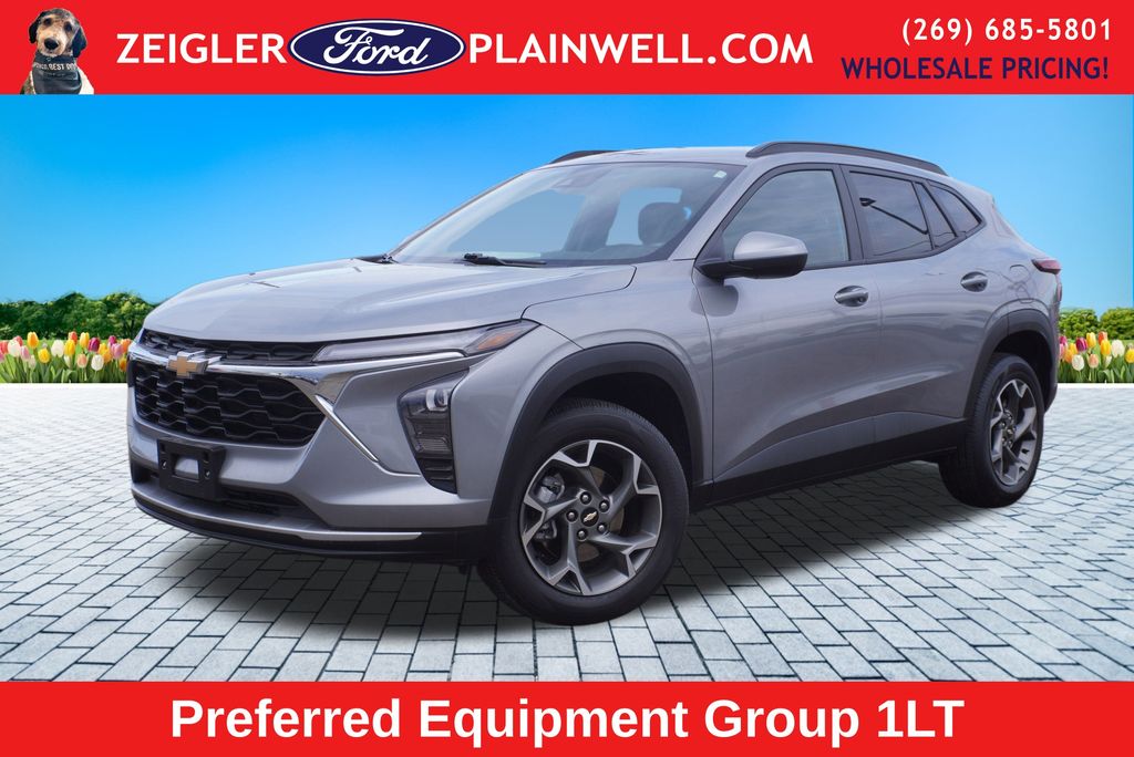 2025 CHEVROLET TRAX - Image 1