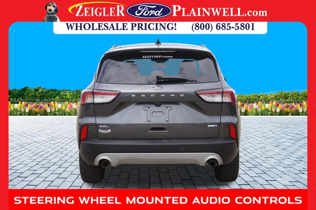 2020 Ford Escape SEL photo 4