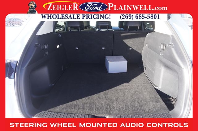 2023 MAZDA CX-50 - Image 5