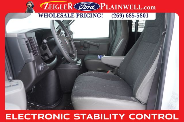 2024 GMC SAVANA - Image 8