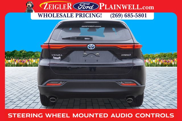 2022 Toyota Venza LE photo 4