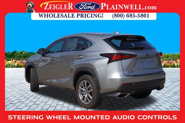 2021 Lexus NX 300 Luxury AWD photo 3