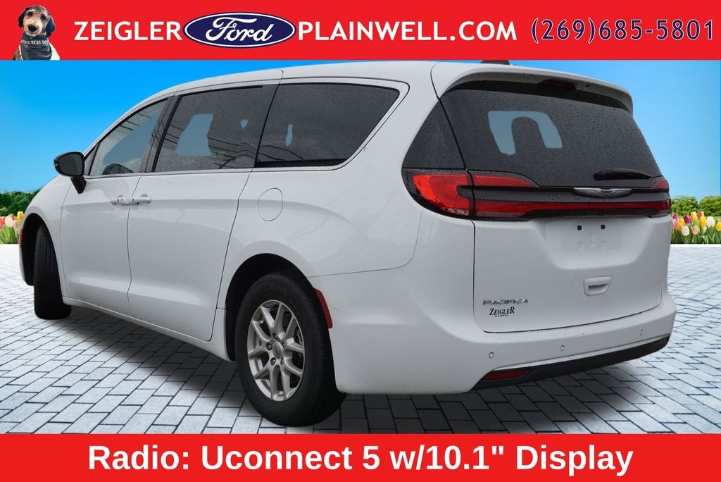 Used 2023 Chrysler Pacifica Touring L Van Passenger Van
