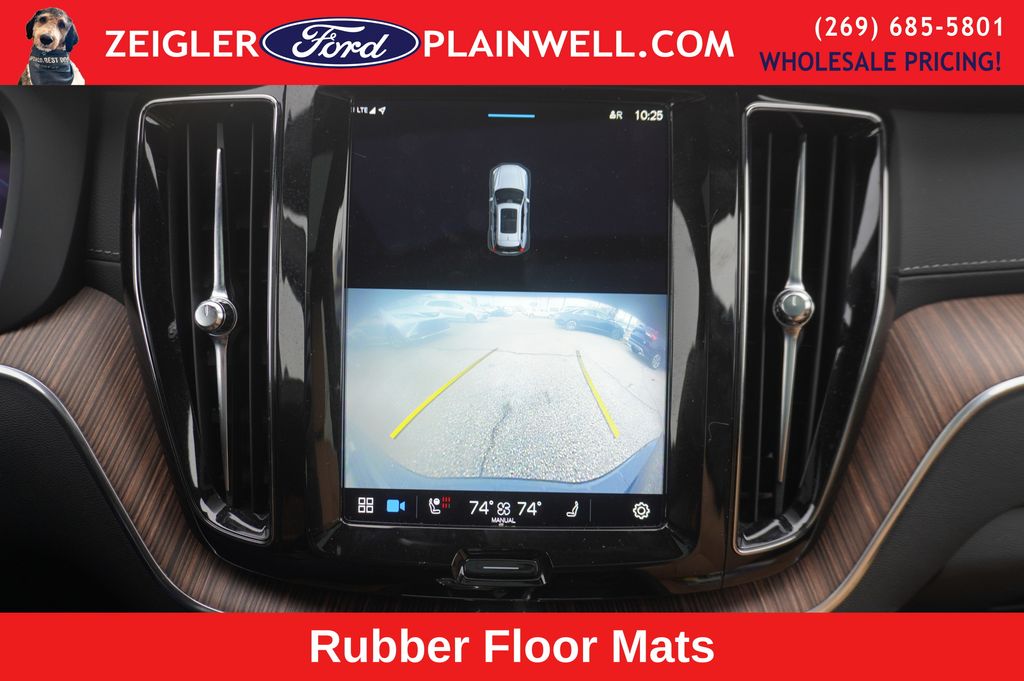 2023 VOLVO XC60 - Image 21