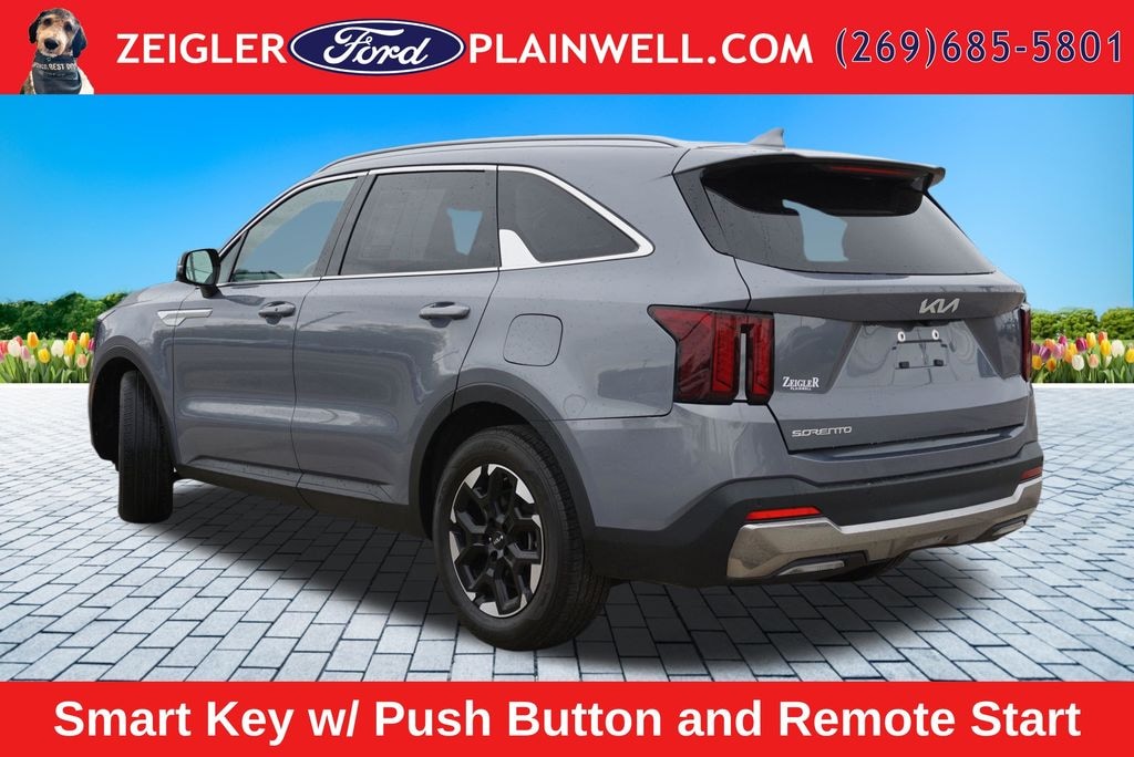 Used 2024 Kia Sorento S SUV