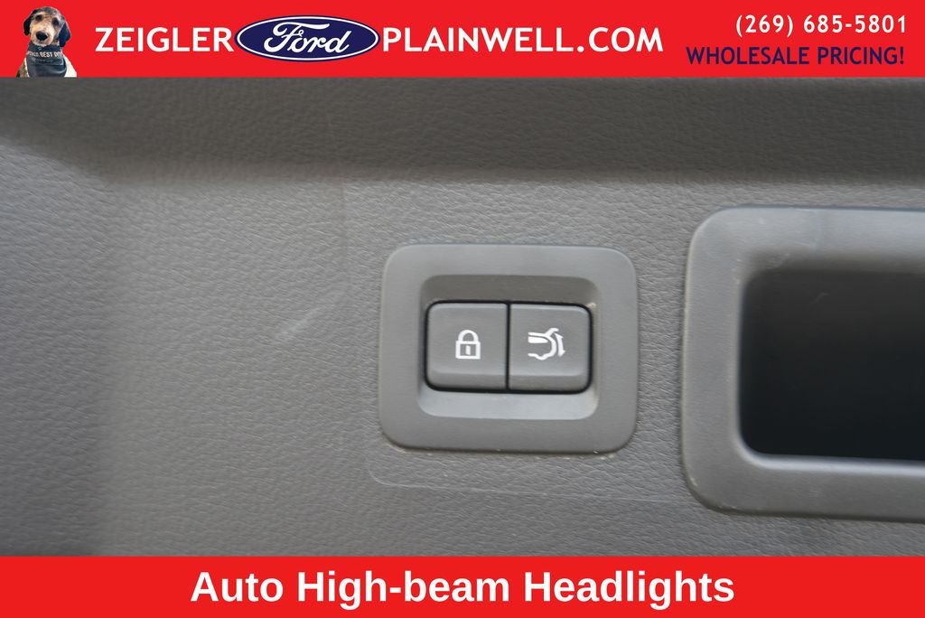 2025 MAZDA CX-50 - Image 11