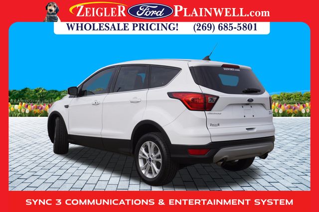 2019 Ford Escape SE photo 3