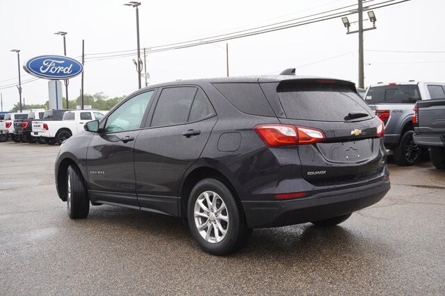 2020 Chevrolet Equinox LS photo 3