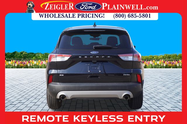 2021 Ford Escape SE photo 4