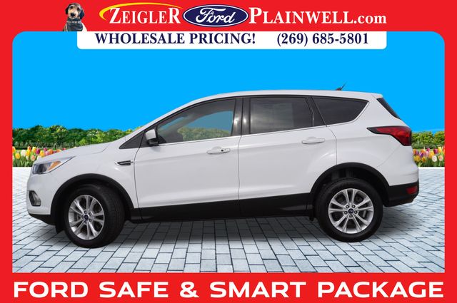 2019 Ford Escape SE photo 2