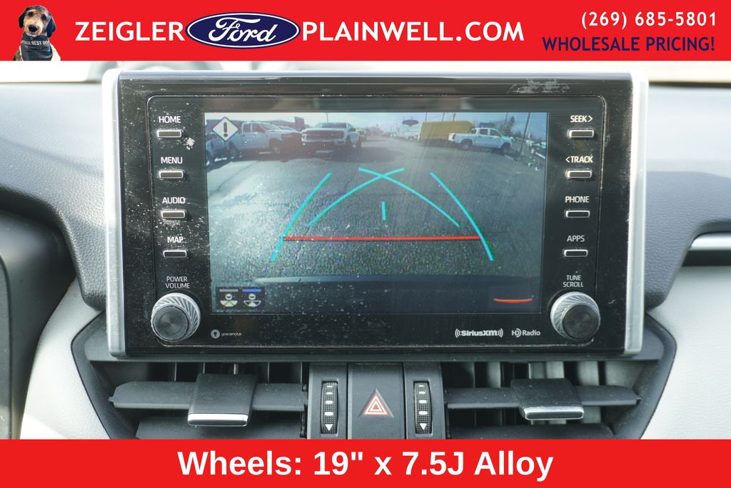 2019 TOYOTA RAV4 - Image 21