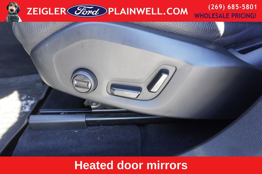 2023 VOLVO XC60 - Image 19