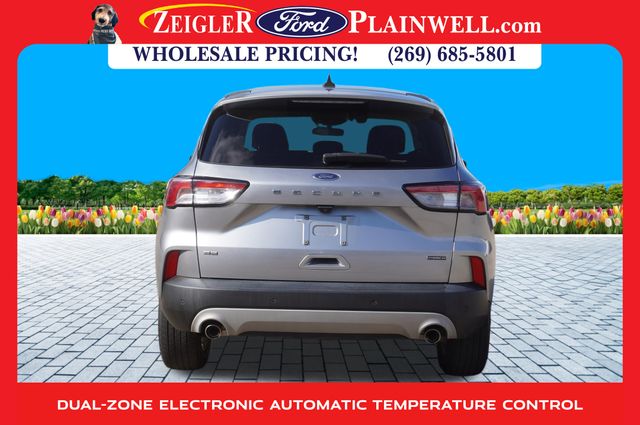 2021 Ford Escape SE Hybrid photo 4