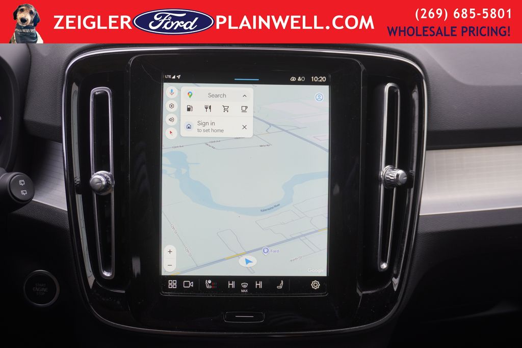 2024 VOLVO XC40 - Image 21