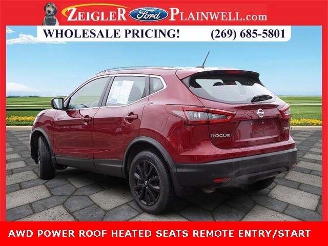 2020 Nissan Rogue Sport SV photo 3