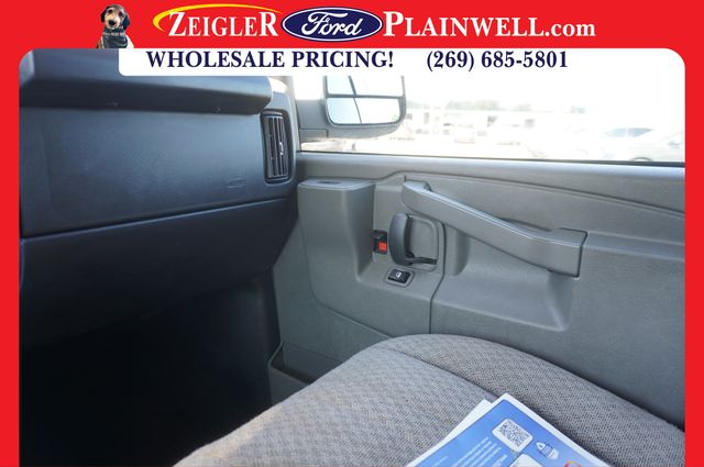2023 GMC SAVANA - Image 29