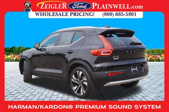 2024 Volvo XC40 Ultimate Plus photo 3