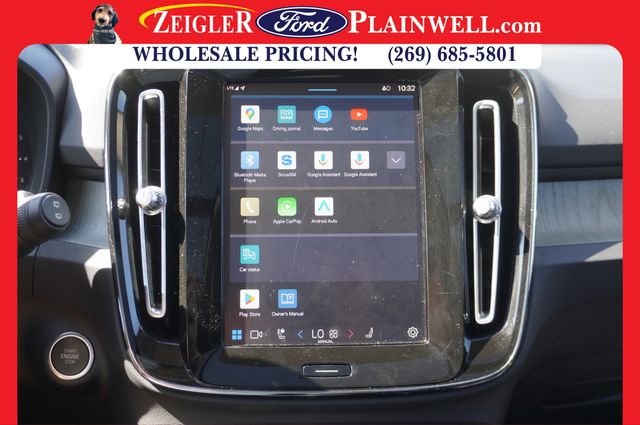 2023 VOLVO XC40 - Image 22