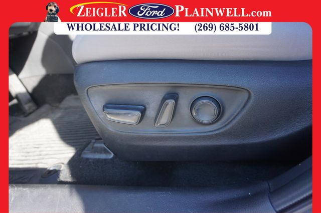 2022 TOYOTA RAV4 - Image 19