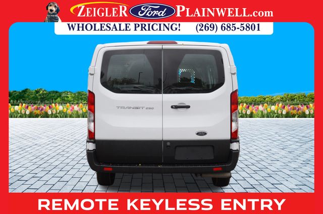 2023 Ford Transit photo 4
