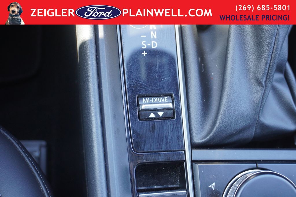 2025 MAZDA CX-50 - Image 25