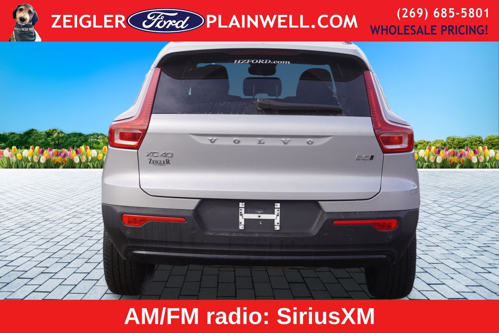 2024 VOLVO XC40 - Image 4