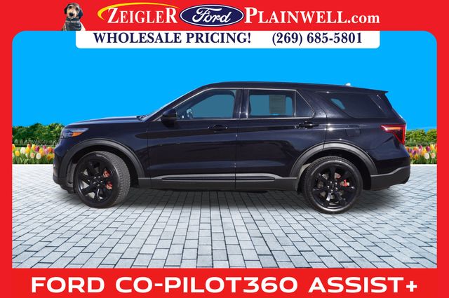 2022 Ford Explorer ST photo 2