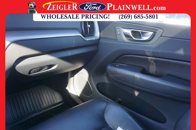 2018 VOLVO XC60 - Image 33