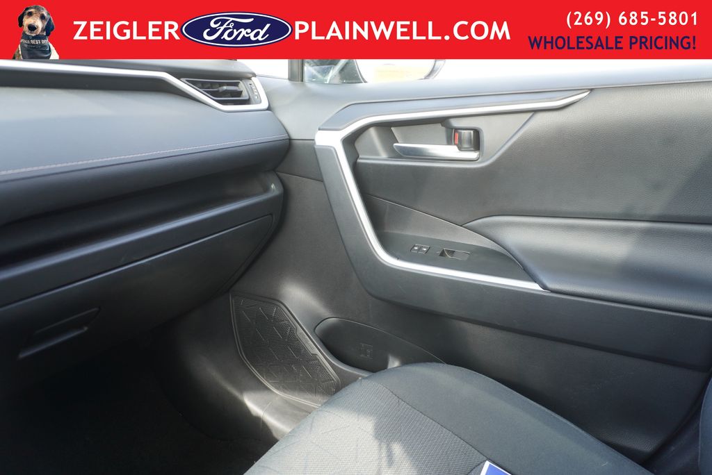 2021 TOYOTA RAV4 - Image 32