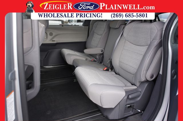 2021 TOYOTA SIENNA - Image 11