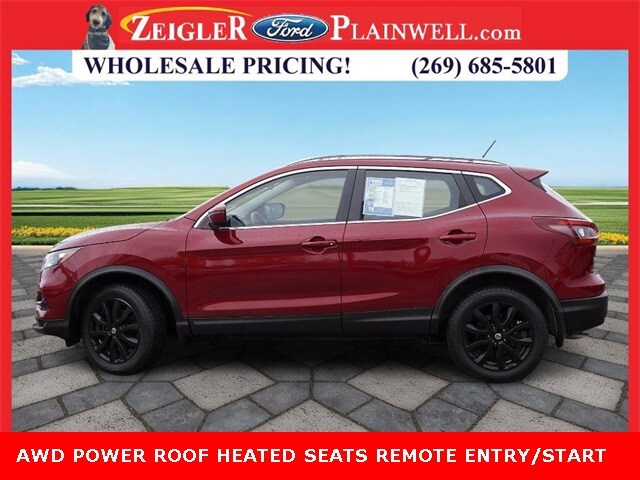 2020 Nissan Rogue Sport SV photo 2