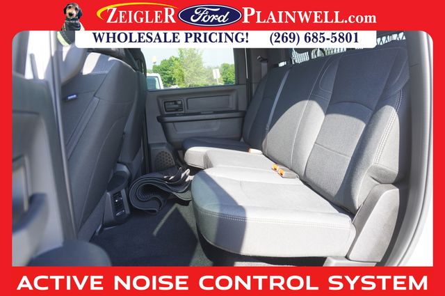 2024 RAM 3500 - Image 8