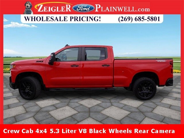 2021 Chevrolet Silverado 1500 Custom Trail Boss photo 2