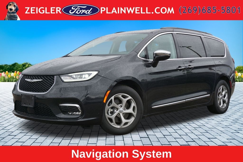Used 2023 Chrysler Pacifica Limited Van Passenger Van