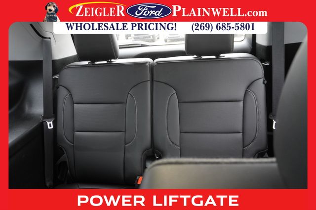 2021 GMC ACADIA - Image 13