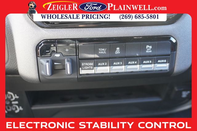 2024 RAM 3500 - Image 17