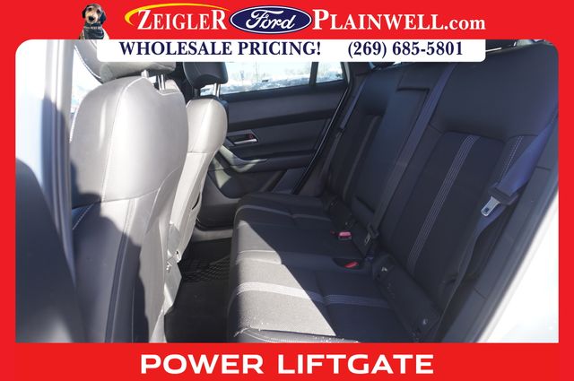 2023 MAZDA CX-50 - Image 8