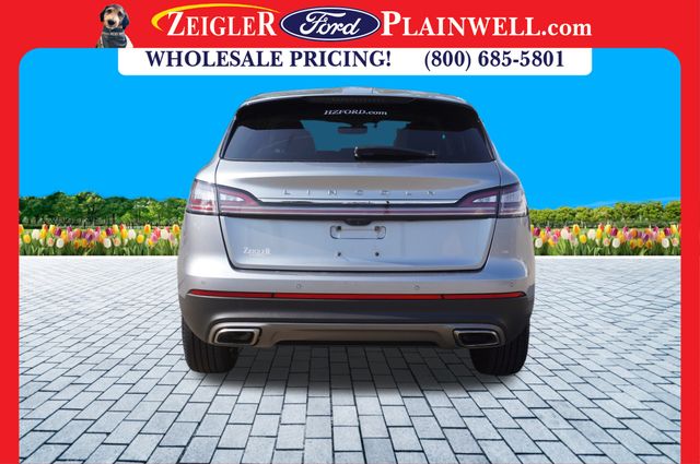 2023 Lincoln Nautilus Reserve photo 4