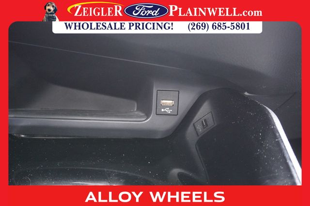 2022 TOYOTA C-HR - Image 17