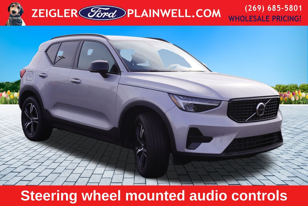 2024 VOLVO XC40 - Image 7