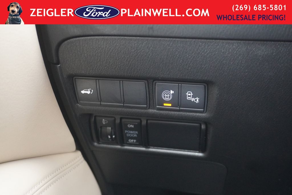 2017 NISSAN ARMADA - Image 36